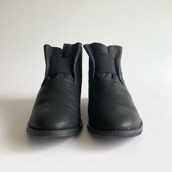 Eileen Fisher Black Genuine Leather Elastic Band Booties size 7 - Picture 7 of 13